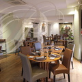 Restaurant_Les_Sens_a_Puylaroque_82_salle_du_restaurant__.jpg