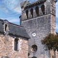CASTELFRANC  - église Notre-Dame-de-l'Assomption : clocher mur à quatre baies campanaires (vallée du Lot à l'est de Puy-Lévèque)