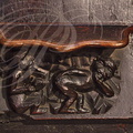 VILLEFRANCHE-DE-ROUERGUE - Collégiale Notre-Dame : stalles exécutées par le huchier André Sulpice au XVe siècle (une miséricorde représentant le lavement)