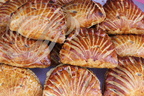 Chaussons POMMES FRAISES (Boulangerie-pâtisserie Mamy à Beaulieu-sur-Dordogne - 19)