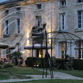 SAINT_BEAUZEIL_Chateau_de_l_Hoste_facade_la_terrasse_le_soir__.jpg