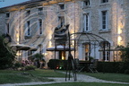 SAINT-BEAUZEIL - Château de l'Hoste : façade (la terrasse le soir) 