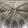 VILLEFRANCHE-DE-ROUERGUE - chartreuse Saint-Sauveur : la chapelle conventuellel (la voûte en croisées d'ogives - armoiries des fondateurs sur la clef de voûte)
