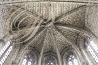 VILLEFRANCHE-DE-ROUERGUE - chartreuse Saint-Sauveur : la chapelle conventuellel (la voûte en croisées d'ogives - armoiries des fondateurs sur la clef de voûte)