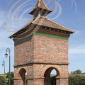 LA-MAGDELEINE-SUR-TARN - pigeonnier sur piliers et avec lanternon
