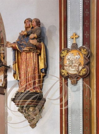 LAPEYROUSE-FOSSA - église de l'Assomption : statue en bois polychrome de la Vierge à l'Enfant