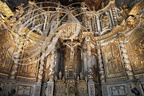 VILLEFRANCHE-DE-ROUERGUE - Chapelle des Pénitents Noirs : le retable baroque 