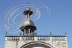 VILLEFRANCHE-DE-ROUERGUE - Chapelle des Pénitents Noirs : détail des clochetons et de la toiture