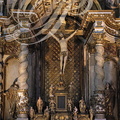 VILLEFRANCHE_DE_ROUERGUE_Chapelle_des_Penitents_Noirs_le_retable_baroque_et_le_tabernacle.jpg