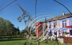 SAINT-SYLVESTRE-SUR-LOT - Château hôtel restaurant LE STELSIA - le parc (sculpture « La Licorne girouette »)