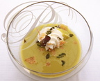 Velouté glacé de PETITS POIS et sa crème de raifort par Claude-Emmanuel Robin (L'Allée des Vignes à Cajarc - 46)