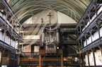 SAINT-JEAN-DE-LUZ - Église Saint-Jean-Baptiste : le buffet d'orgues et les trois galeries supérieures