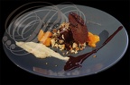 Tiramisu glacé, chocolat noir, mangues confites par Jérôme Burel (Ô Berges de Lassou à Monteils - 12)