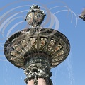 LIMOGES - Place Léon Betoulle : la fontaine en porcelainedetail de la vasque du haut pigeon