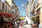 LIMOGES - rue Haute-Vienne (parapluies blancs)