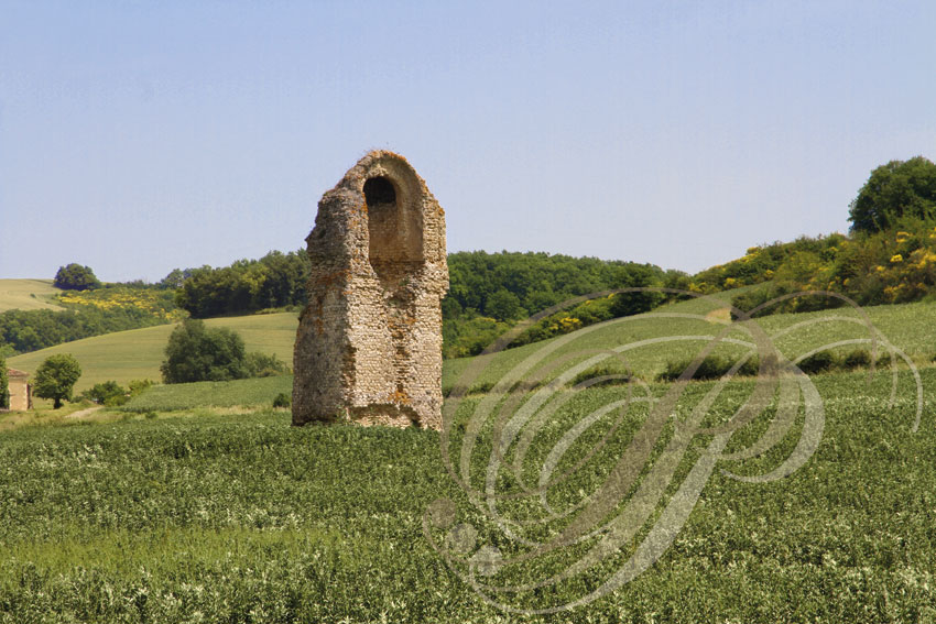 BIRAN (France - Gers) - pile gallo-romaine dans la vallée de la Baïse