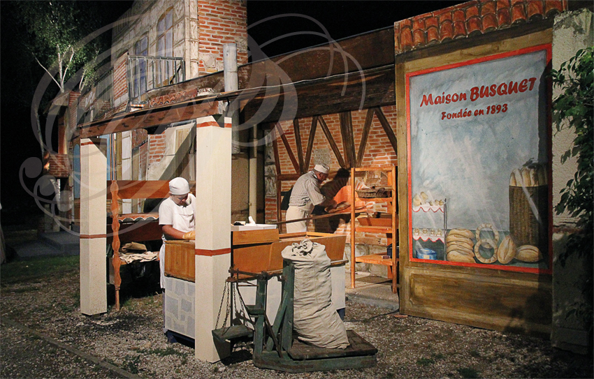 Spectacle "AU FIL de L'EAU" - tableau   5 - la foire : le boulanger (2012) 08FP85