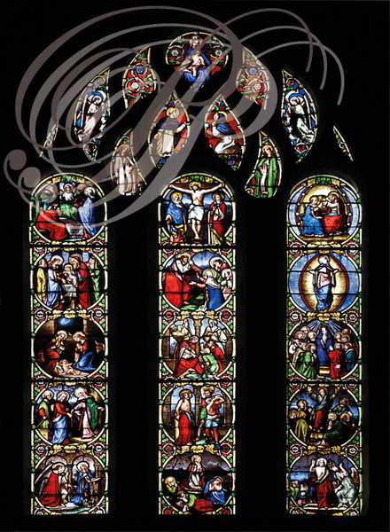 LECTOURE - Cathédrale Saint-Gervais et Saint-Protais : chapelle de l'Assomption : vitraux du XIXe siècle représentant les mystères du Rosaire (joyeux, douloureux et glorieux)