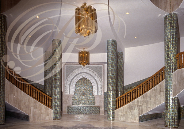 MOSQUÉE HASSAN II - 5 - la madrasa (ou medersa) : hall d'entrée