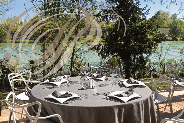 TOULOUSE_restaurant_LE_POIS_GOURMAND_la_terrasse_au_bord_de_la_Garonne__.jpg