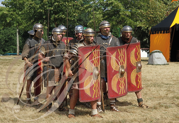 EAUZE_FESTIVAL_GALOP_ROMAIN_2015_soldats_romains.jpg