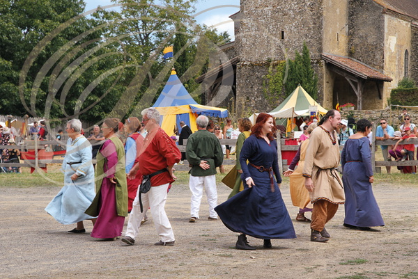 TERMES-D'ARMAGNAC - fête médiévale : Académie médiévale de Termes (danse médiévale)
