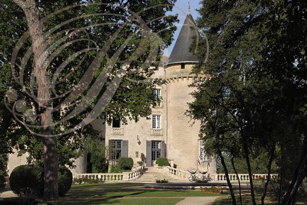 Château de Mercuès (Relais et Châteaux) vu du parc