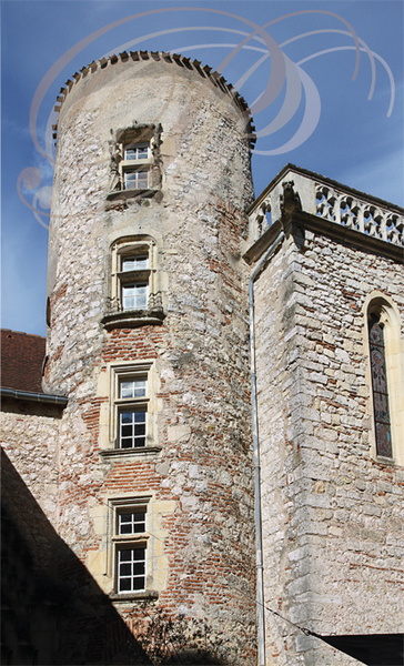 Château de Mercuès - tour de l'escalier desservant la chapelle