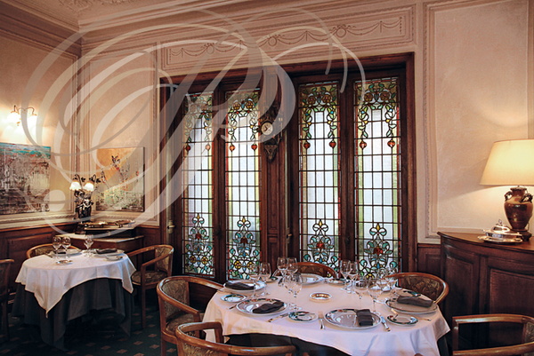 Le_Balandre_a_Cahors_salle_du_restaurant_.jpg