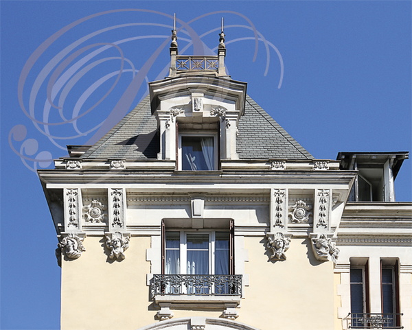 Hotel_Terminus_et_restaurant_Le_Balandre_a_Cahors_facade_sud_detail.jpg