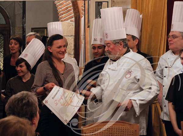 DÎNER SPÉCIAL TRUFFES des Cuisineries Françaises du 1er février 2016 à l'Hostellerie du Parc (Les Cabannes - 81) : Claude Izard attribue les diplômes de disciples du goût