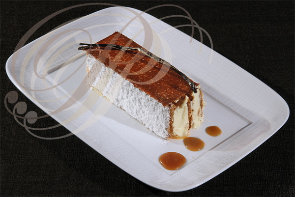 MILLEFEUILLE à la vanille Bourbon accompagné de caramel chaud par Thierry Merville (La Table des Merville à Castanet-Tolosan - 31)