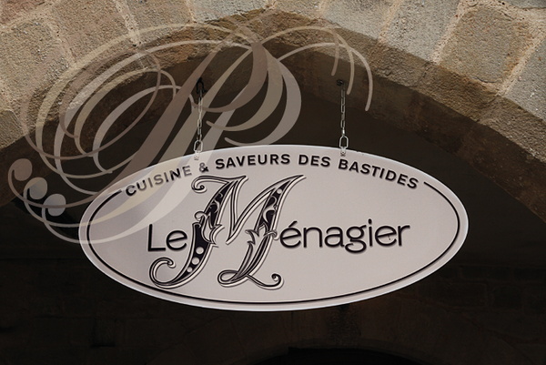 CASTELNAU_DE_MONTMIRAL_restaurant_Le_Menagier_de_Gerard_Garrigues_enseigne.jpg