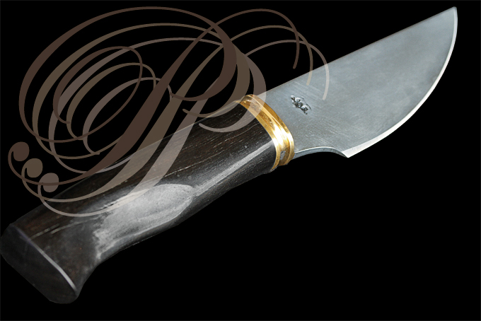 Couteau d'inspiration celte, manche en ébène par Thierry RAYNAL, coutelier à Negrepelisse (82)