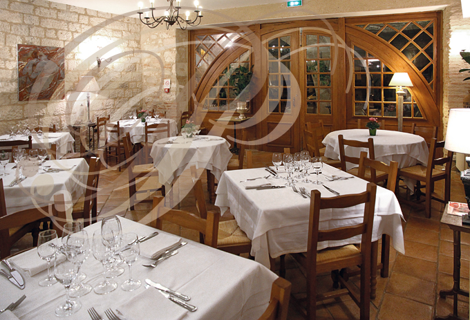 CASTELNAU_DE_MONTMIRAL_restaurant_Le_Menagier_de_Gerard_Garrigues___.jpg