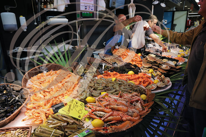 BAYONNE - Les Halles (Poissonnerie "Chez Vincent")